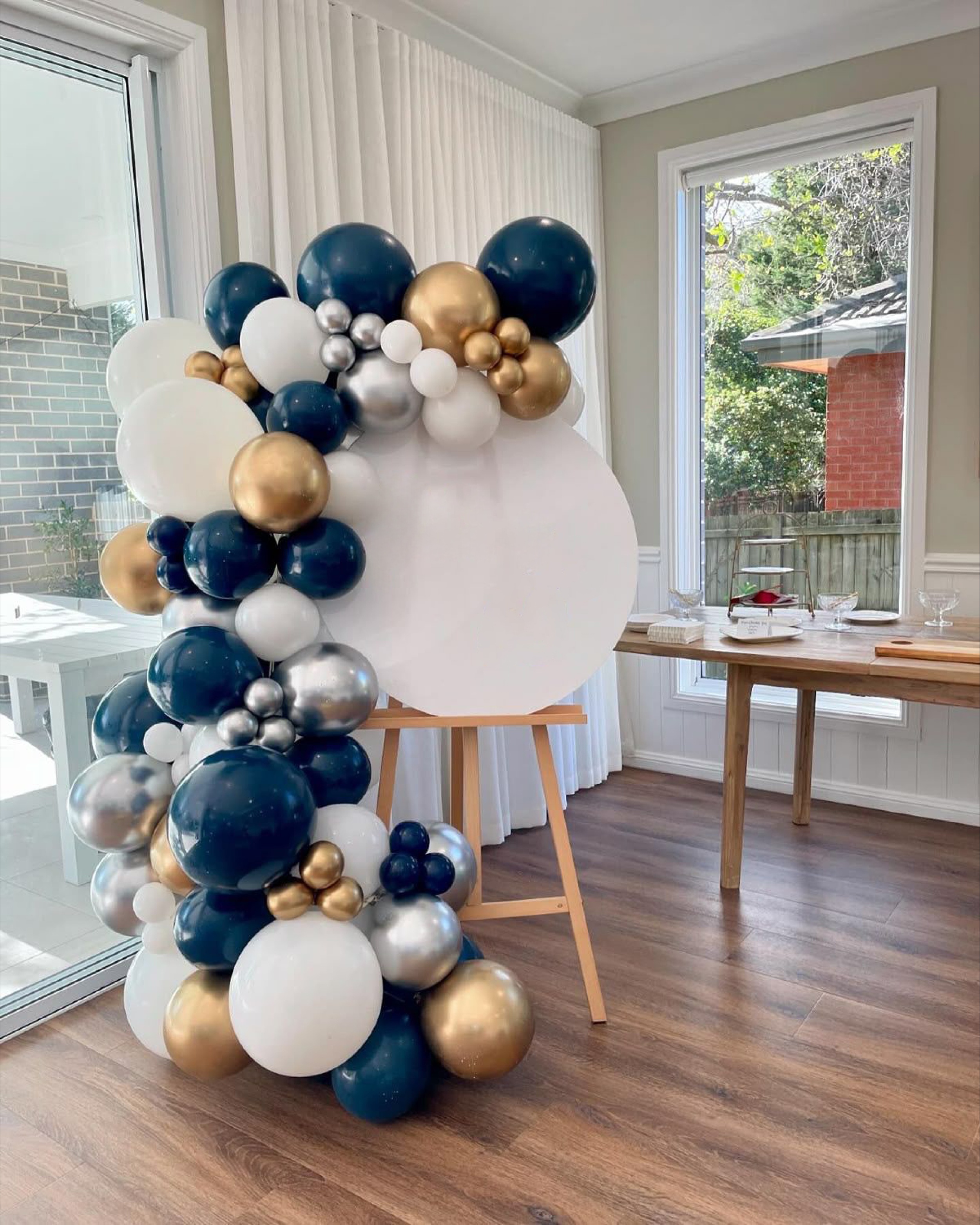 Welcome Board Decor Balloon Blue, White&Gold